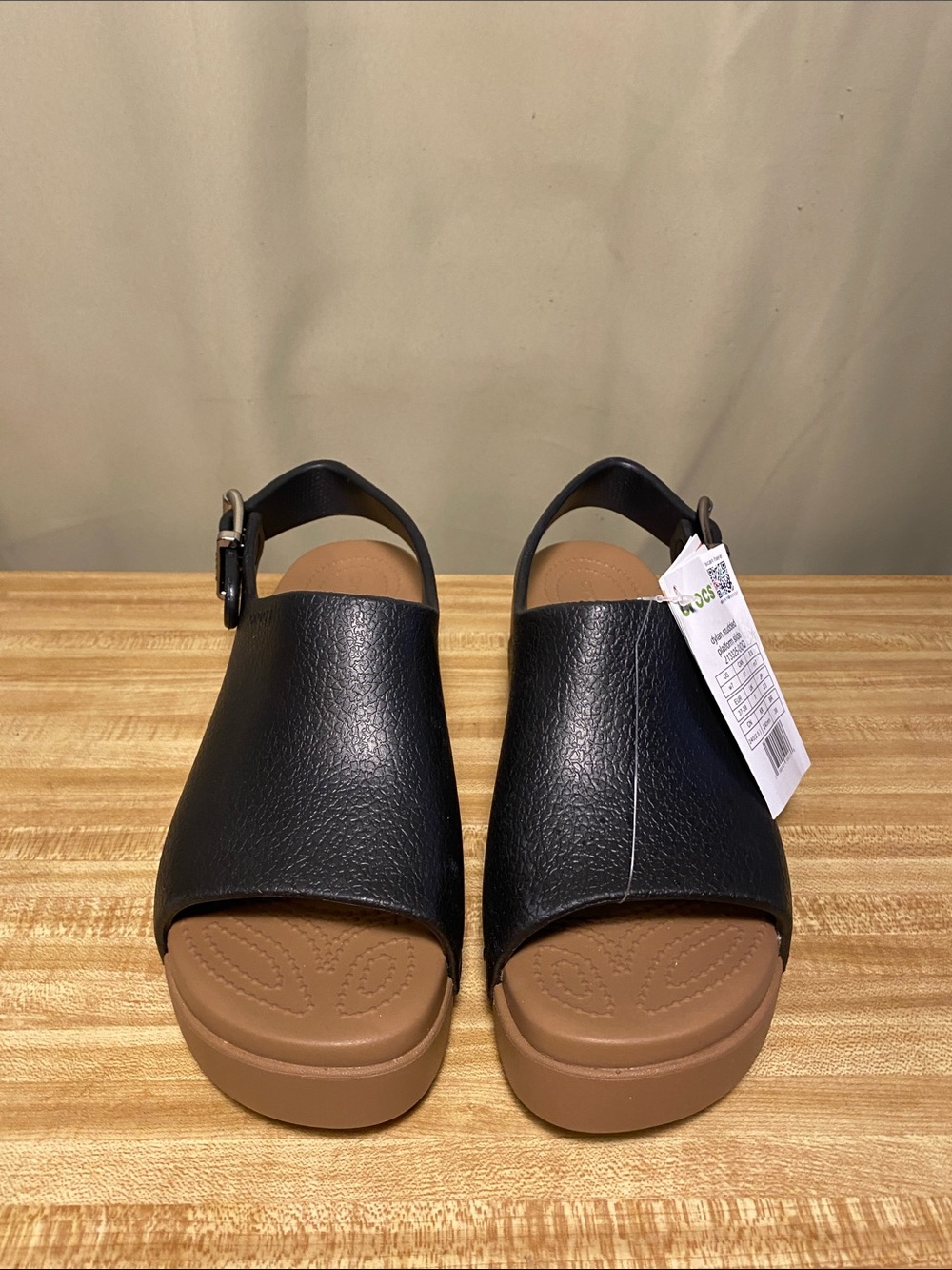 CROCS Dylan Studded Platform Slides Open Toe in Black Sepia Women’s 7 NWT - Picture 4 of 8